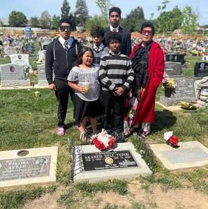 Meet your Posher, Pelenaise